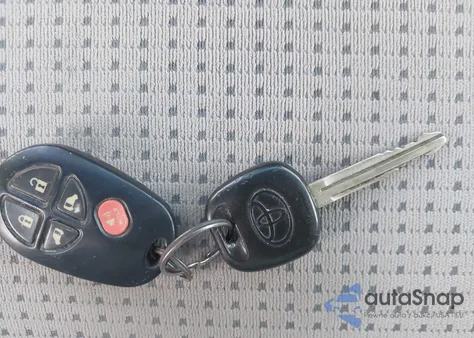 2009 Toyota Sienna Le z USA, uszkodzony, nr VIN 5TDZK23C09S247631